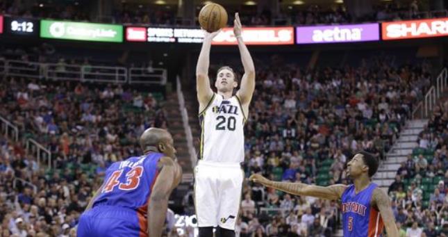 并彰显出他 并彰显出他